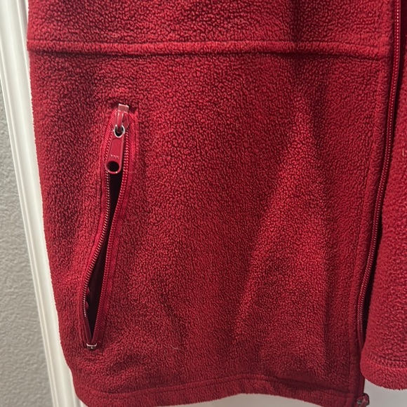 ! EUC Columbia Burgundy XL Fleece Vest w/ Zippers ! - Picture 4 of 6